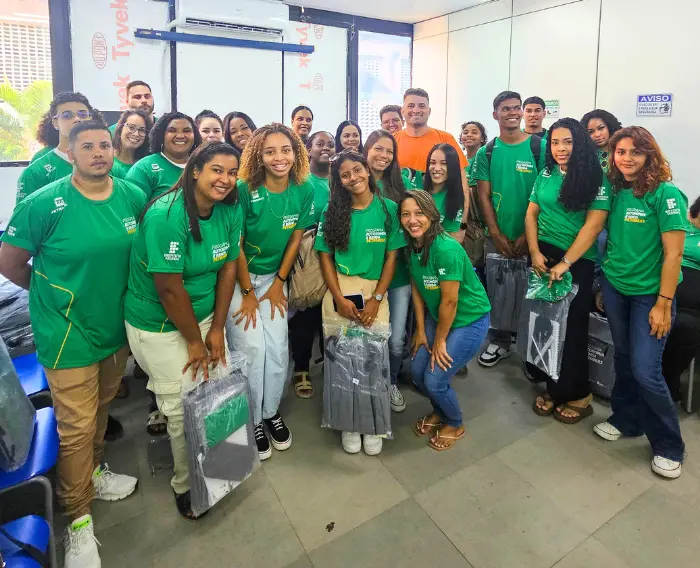 Imagem de estudantes do Programa Autonomia e Renda Petrobras do IFF
